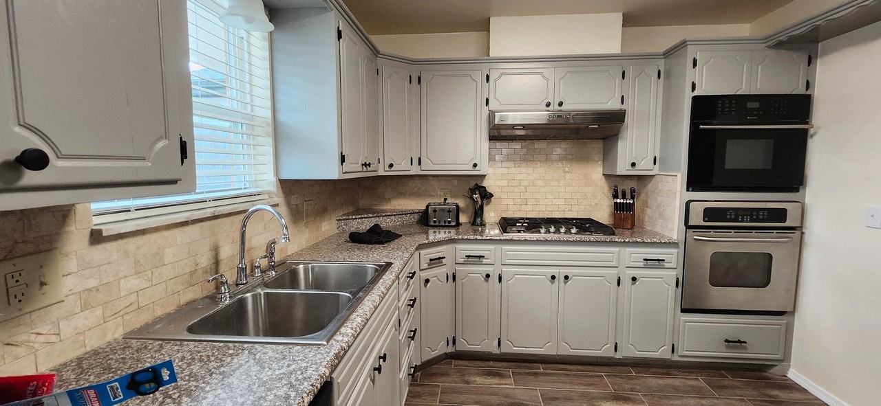3508 Nw 46th St - Photo 3 of 14