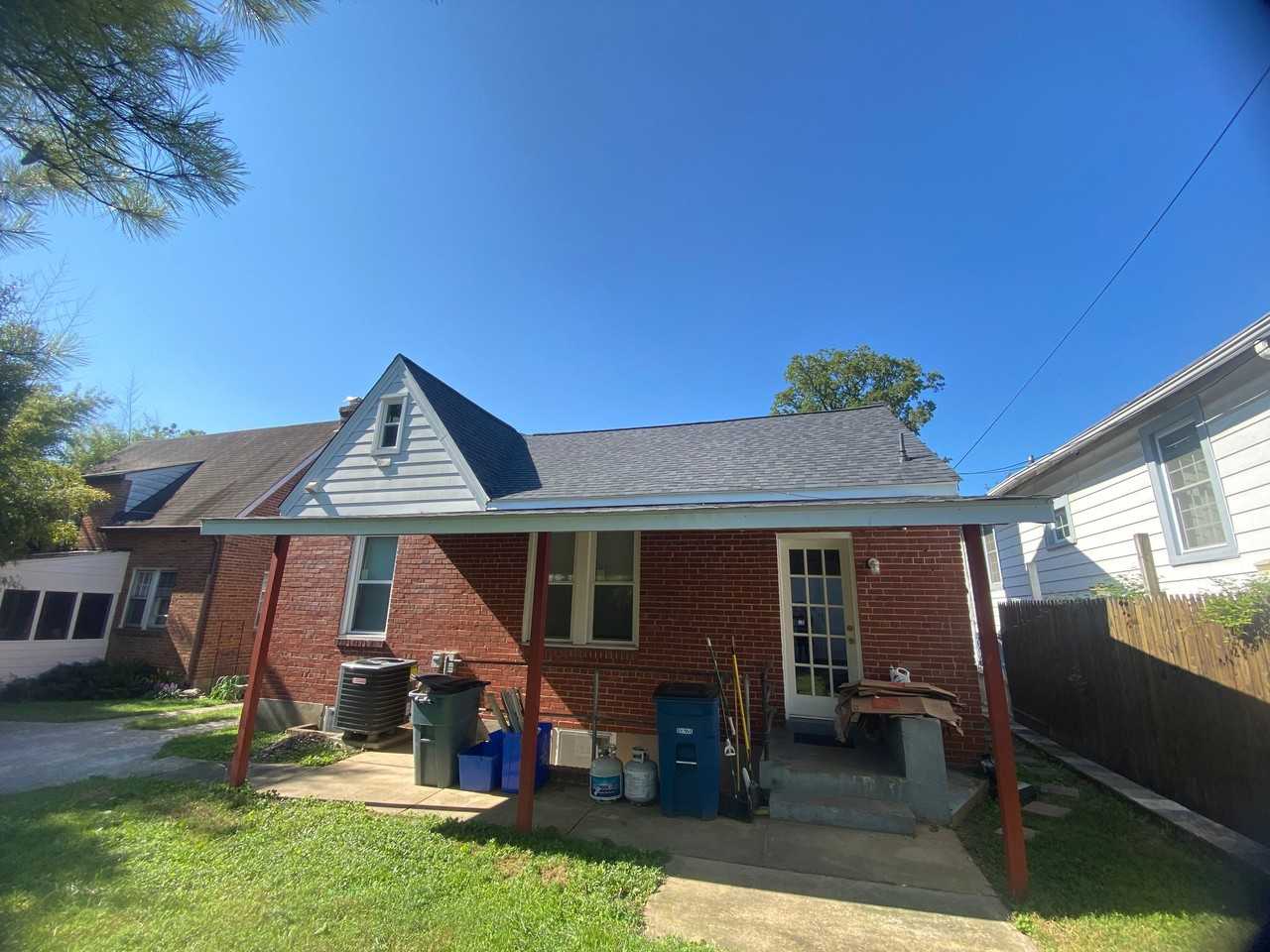 815 Violet Pl - Photo 2 of 2