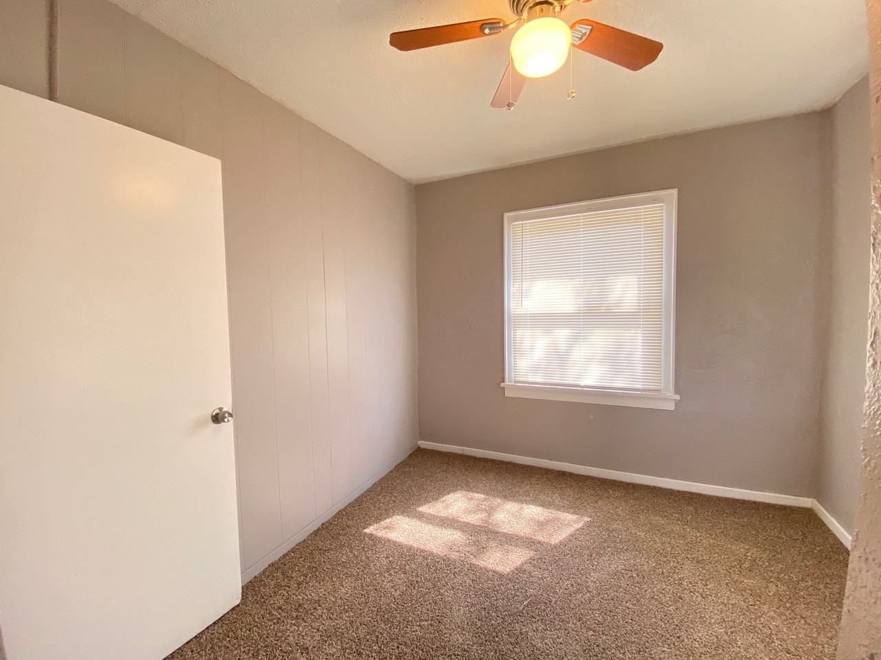 1425 Sw 27th St - Photo 7 of 20