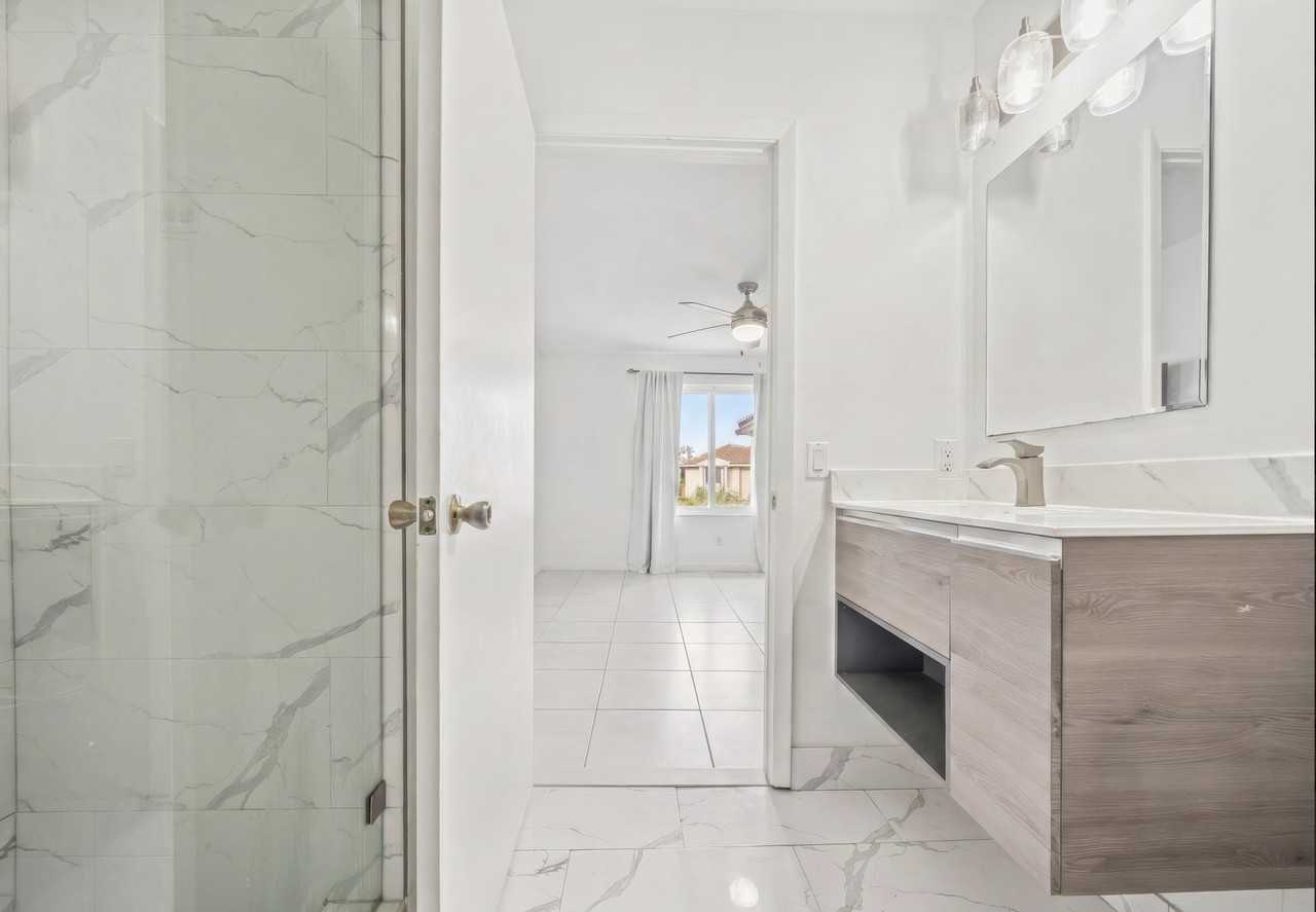 12310 Nw 11th St - Photo 6 of 13