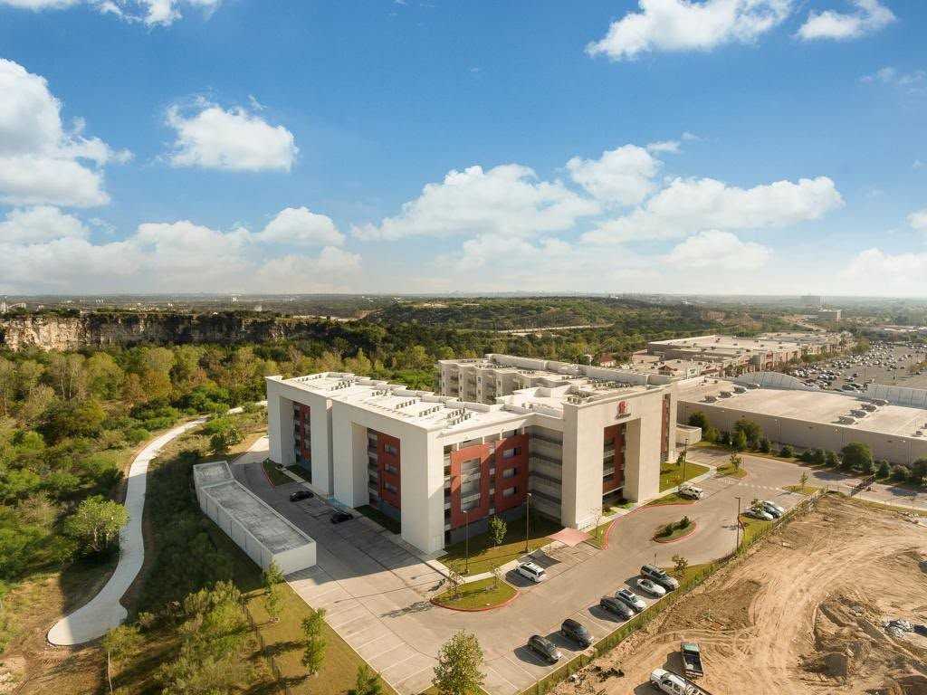 17902 La Cantera Pkwy #213 - Photo 2 of 14