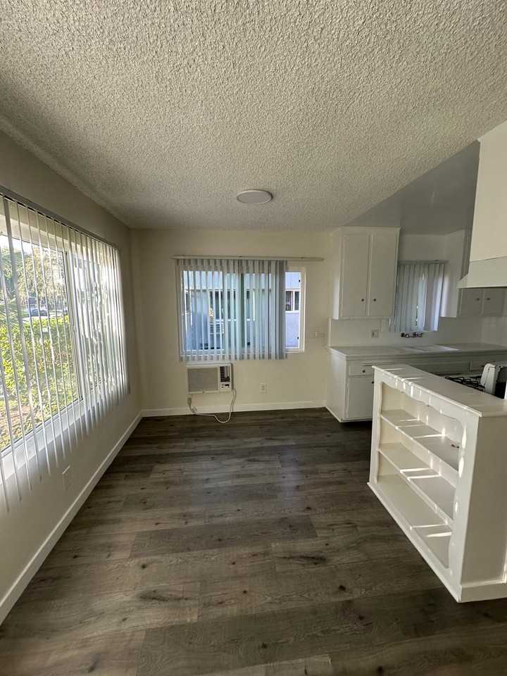 20954 Valerio St Canoga Park - Photo 6 of 14
