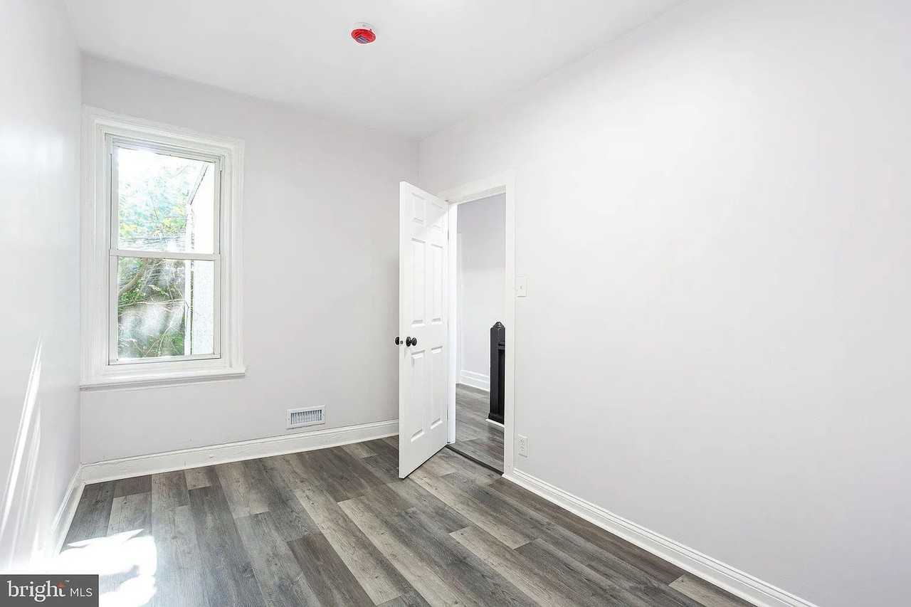 3856 Folsom St - Photo 4 of 20