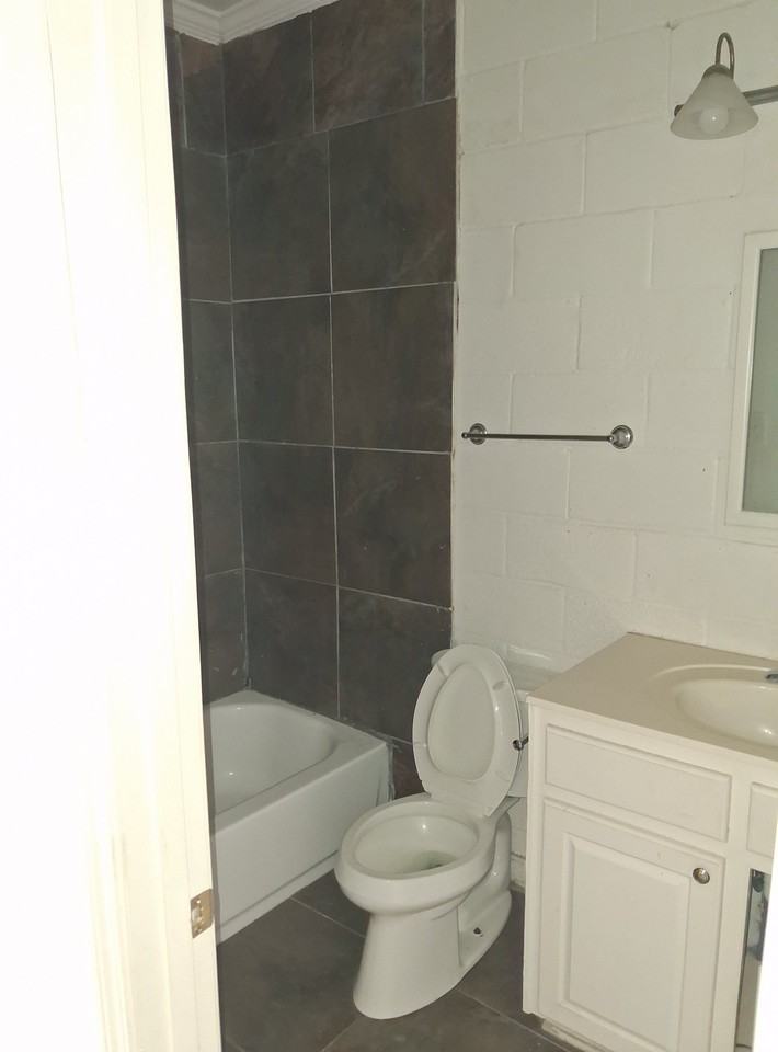 38380 Lenwood Dr #C - Photo 4 of 7