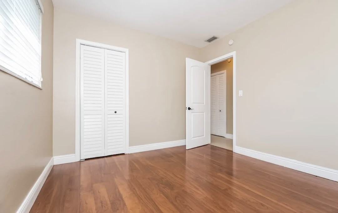 9042 Rose Lake Shore Ln - Photo 5 of 10