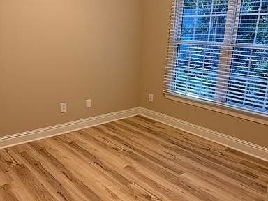 2305 Riverwood Dr - Photo 3 of 11