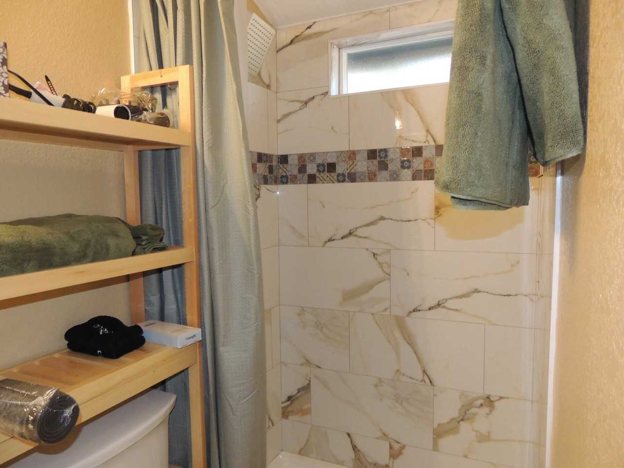 7405 Red Robin Ln #C - Photo 6 of 20