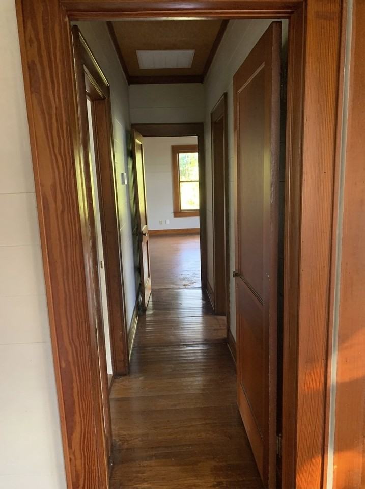 109 E Lakeview St - Photo 7 of 15