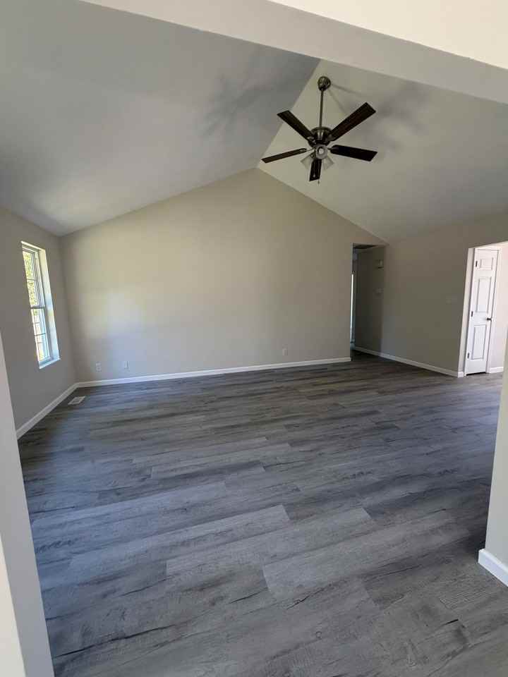 12838 Silverton Ct - Photo 5 of 17