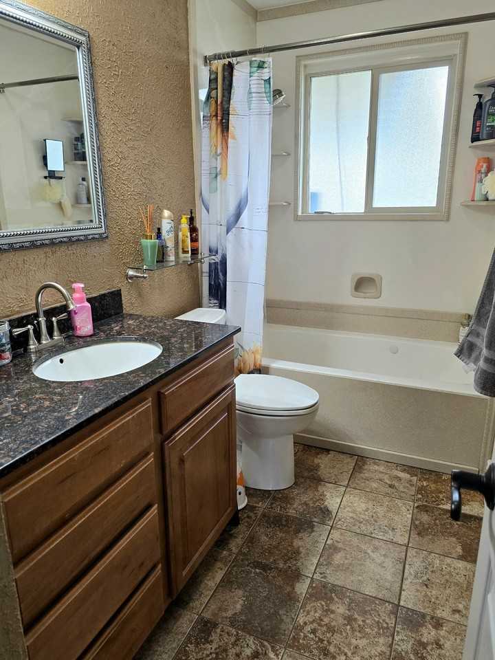 2121 Nw - Photo 6 of 17
