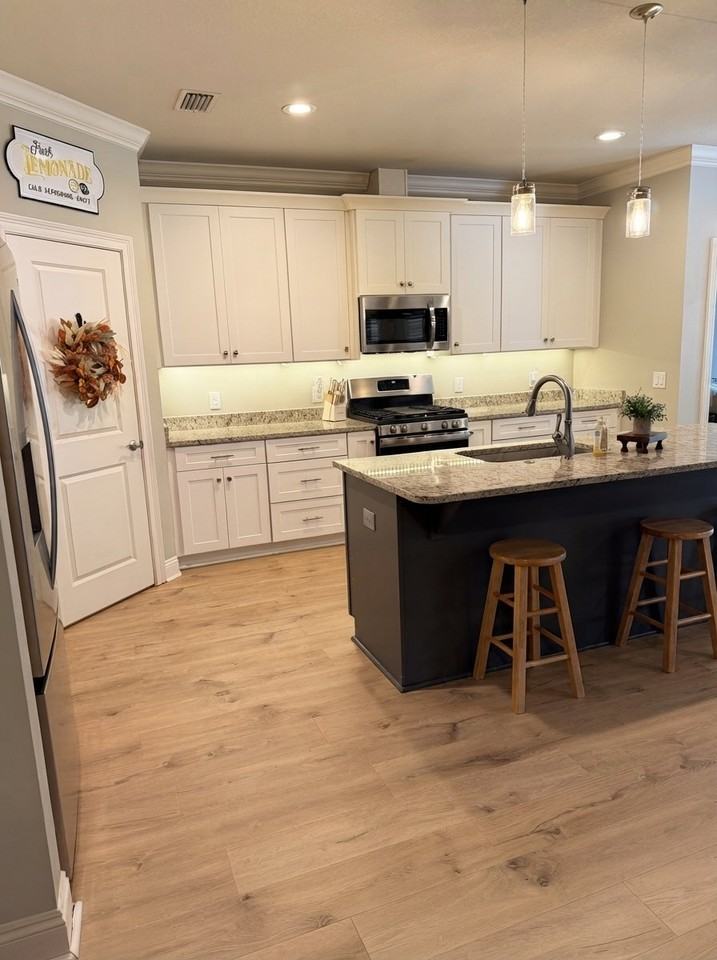 9241 E River Dr - Photo 5 of 15