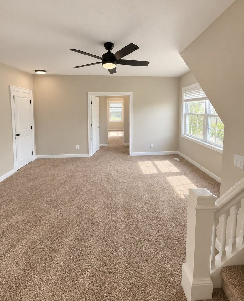 310 N Mountain St - Photo 3 of 8