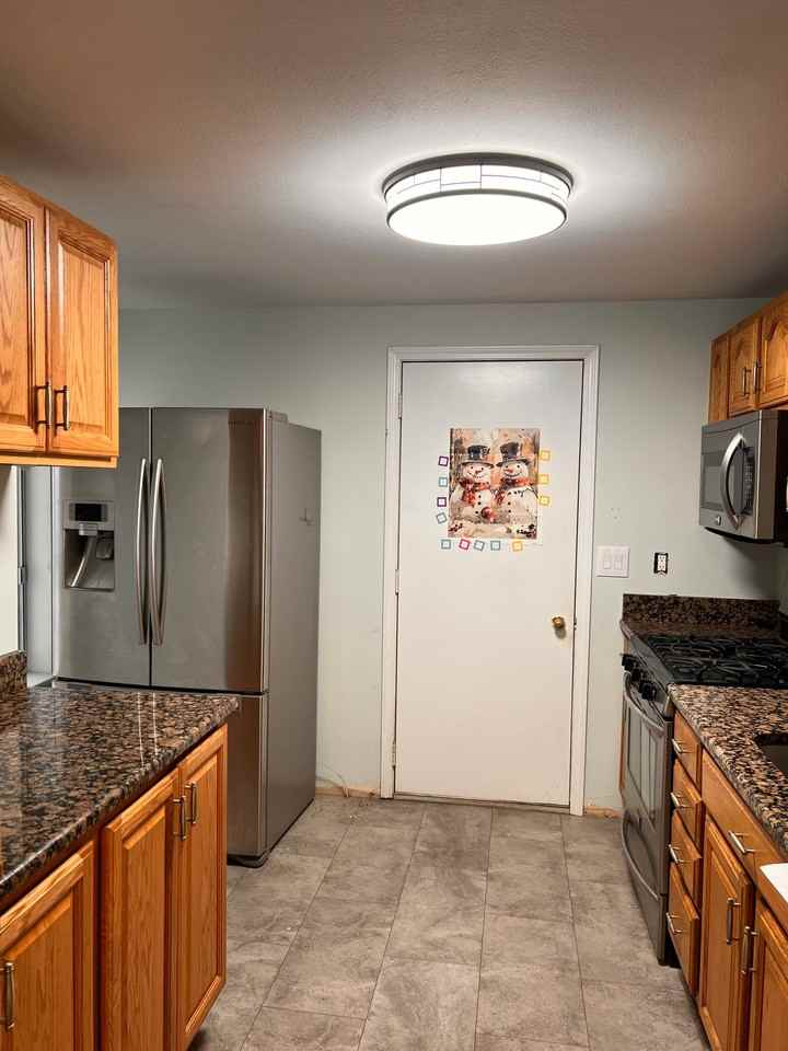 8242 Beehive Cir - Photo 5 of 15