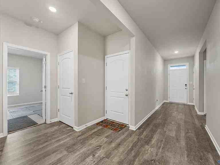 173 Kingsford St #2 - Photo 4 of 11