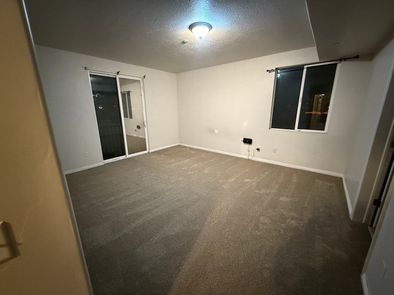 638 Nw #C - Photo 4 of 11