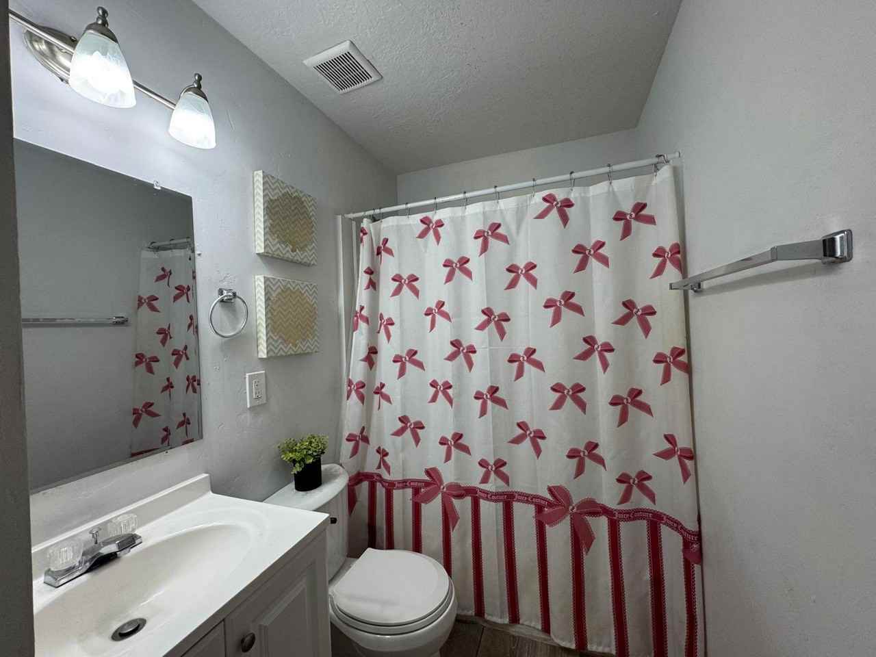 2650 S Melville Dr - Photo 3 of 5