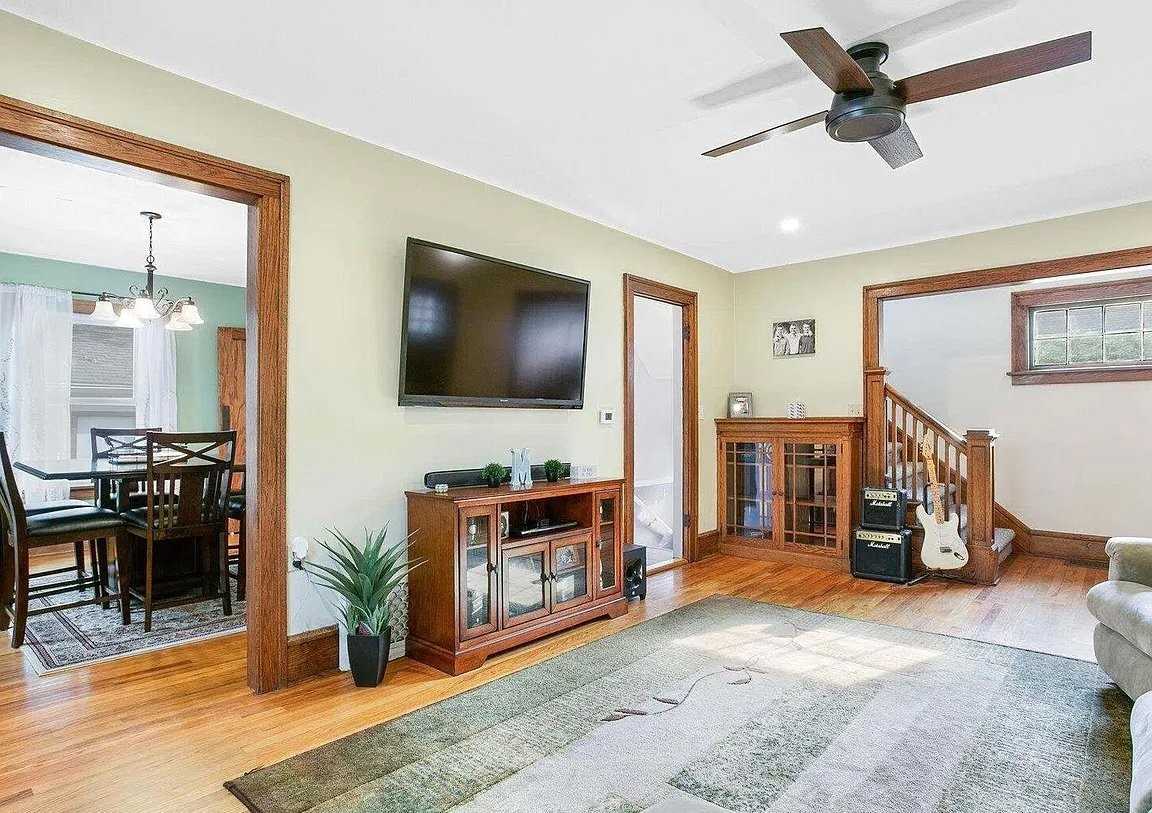 712 E Central Park Ave - Photo 2 of 8