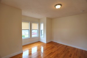 featured image of 62 Lincoln St #2