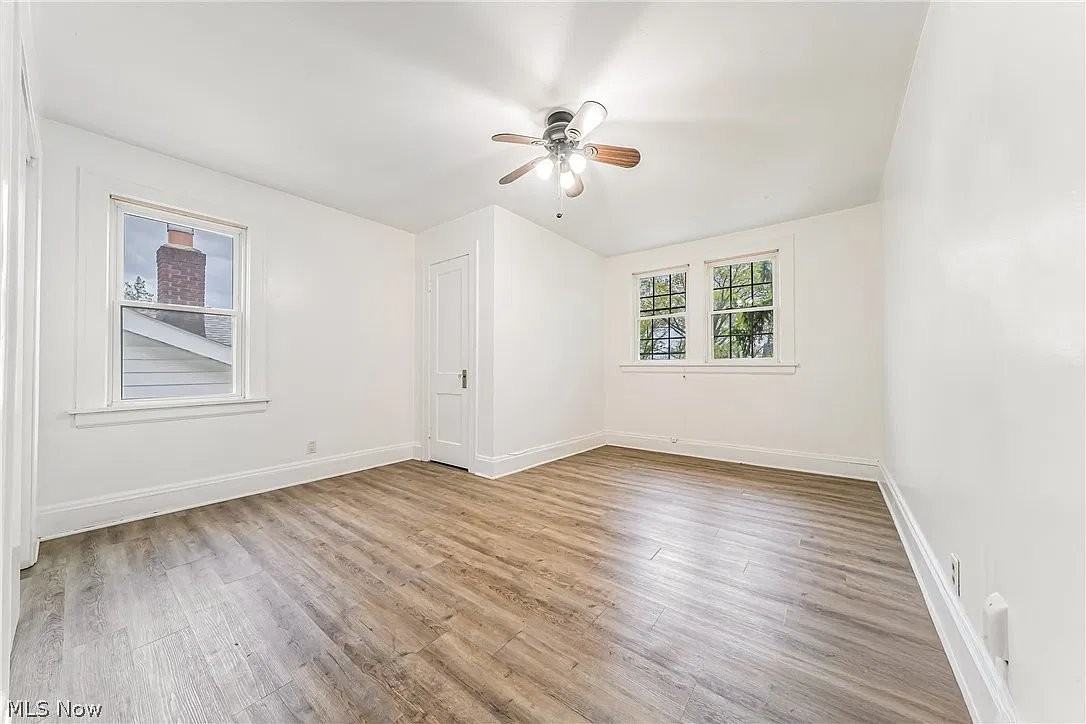 20180 Hillcrest Dr - Photo 5 of 20