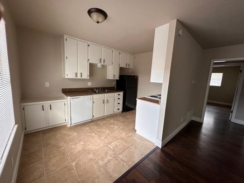 1415 Margie St #2 - Photo 4 of 5