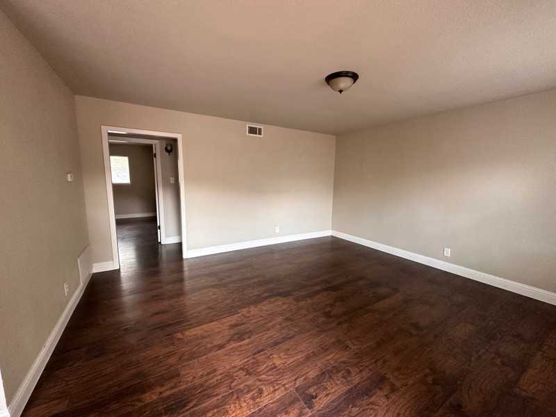 1415 Margie St #2 - Photo 5 of 5