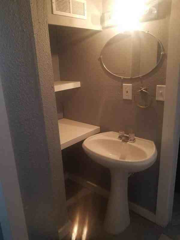 555 N 3rd St #C - Photo 2 of 7