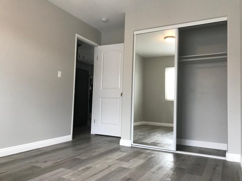 1129 Euclid Ave #1 - Photo 3 of 7
