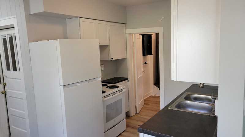 424 Michigan Ave #1 - Photo 2 of 6