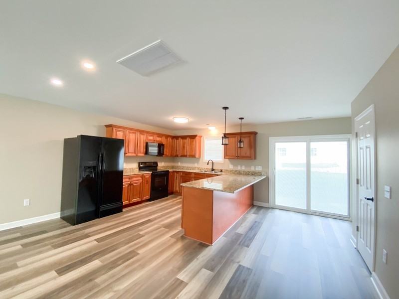 805 E Main St #E - Photo 3 of 11