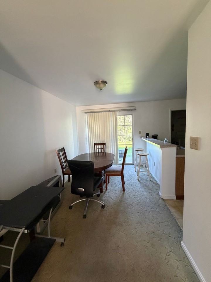 503 Peters Way - Photo 7 of 12