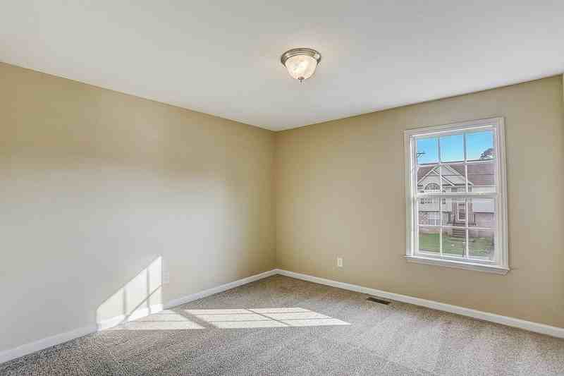 2000 Whitney Creek Dr #3 - Photo 2 of 11