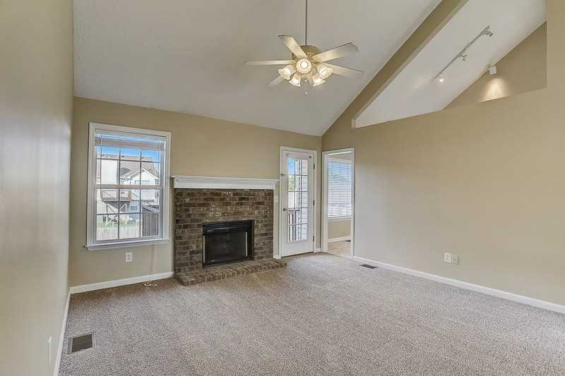2000 Whitney Creek Dr #3 - Photo 3 of 11