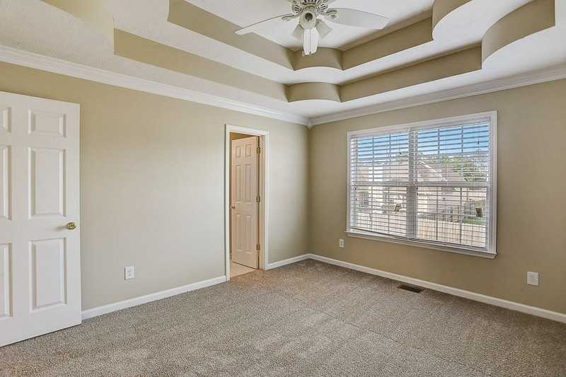 2000 Whitney Creek Dr #3 - Photo 5 of 11