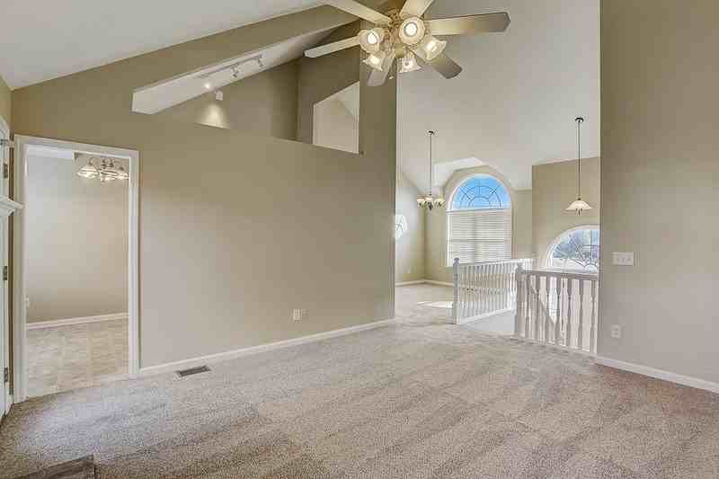 2000 Whitney Creek Dr #3 - Photo 7 of 11