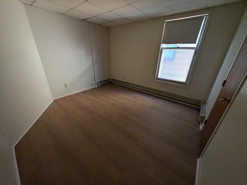 1526 Hughitt Ave #1526LOWER - Photo 2 of 3