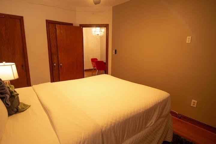1632 Fairlawn Ave Se - Photo 4 of 31