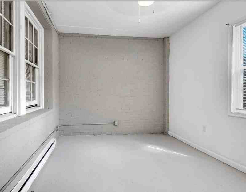 195 35th St Ne #1 - Photo 7 of 15