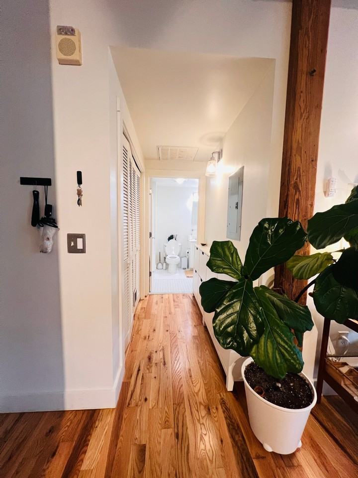 589 Essex St #303 - Photo 6 of 8