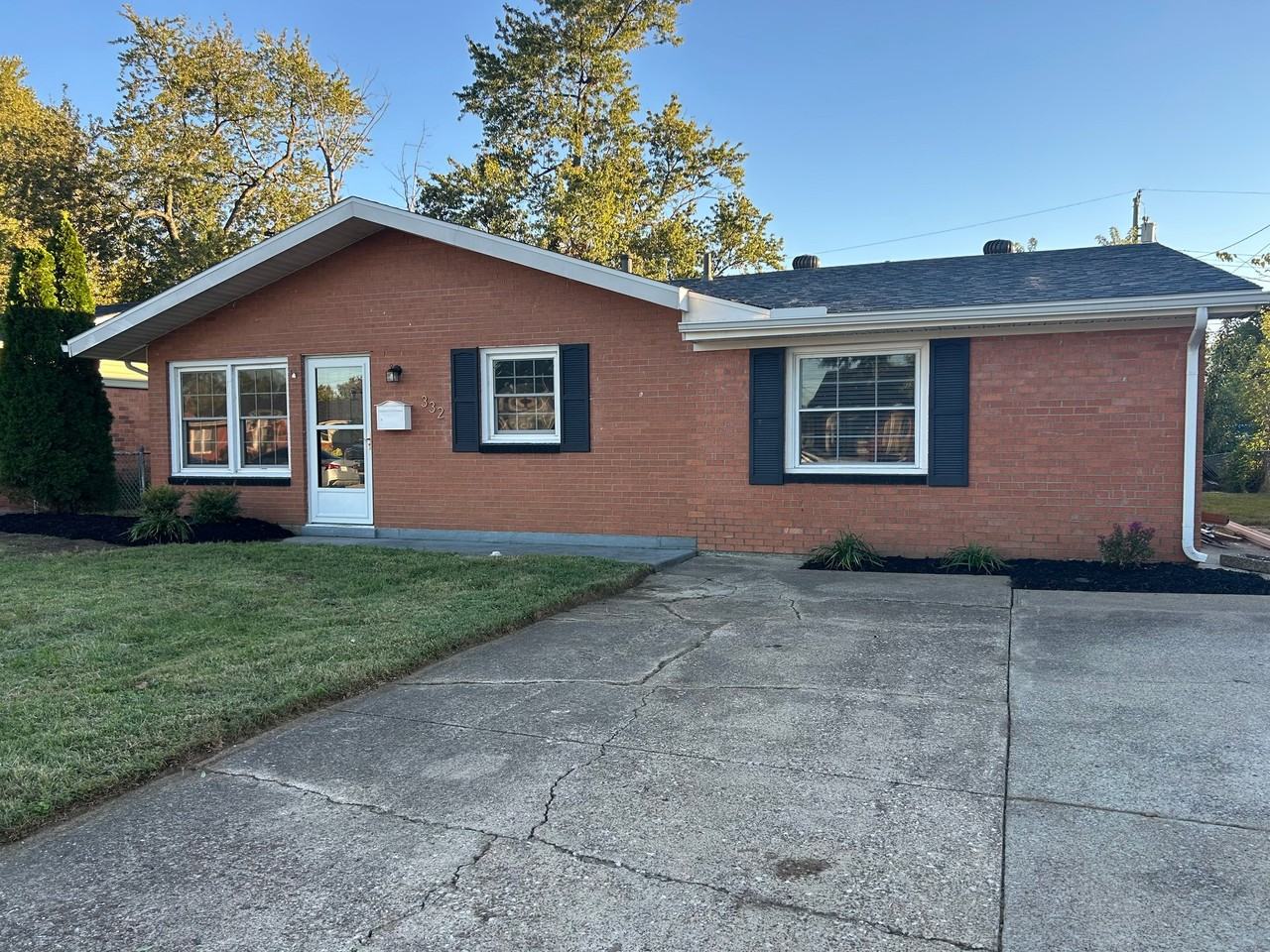 332 Wilder Dr - Photo 2 of 19