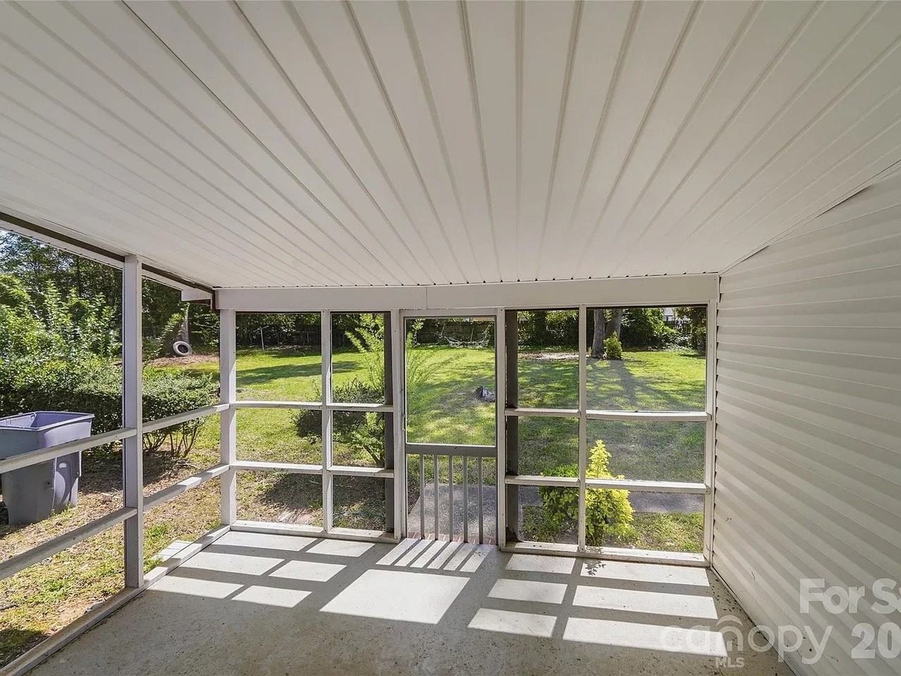 5906 Whitingham Dr - Photo 7 of 11