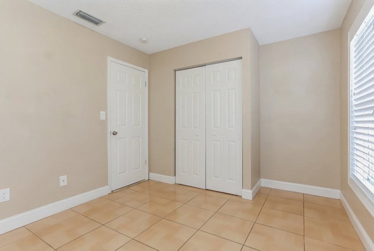 11219 Sw 167th Ter - Photo 6 of 10