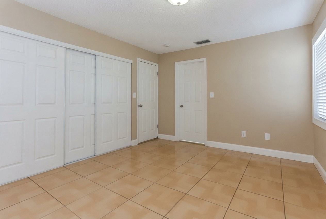 11219 Sw 167th Ter - Photo 7 of 10