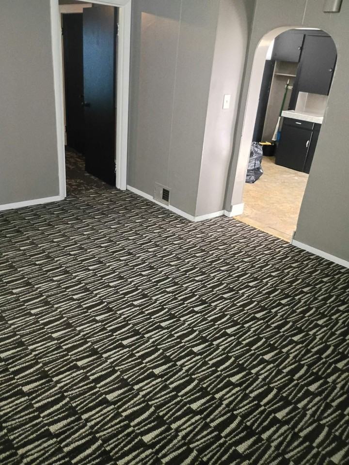1606 Poplar St #2 - Photo 4 of 9