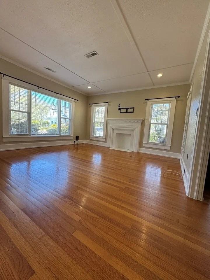 405 Cleveland St - Photo 3 of 19