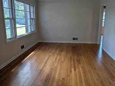 1512 2nd Pl Nw - Photo 2 of 6