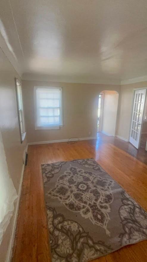 20495 Russell St - Photo 2 of 18