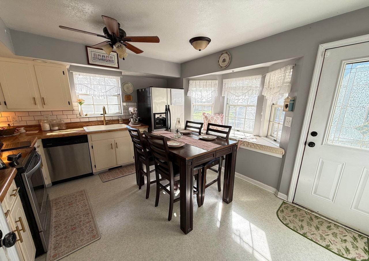 106 Demase St - Photo 2 of 20
