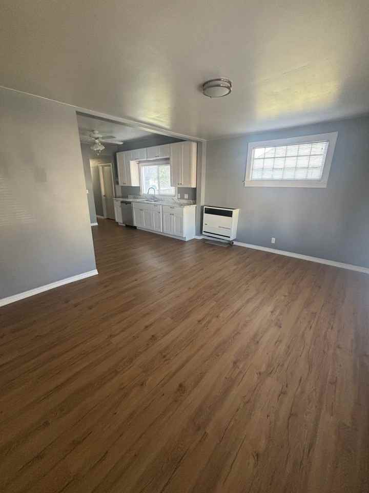 1814 Elm St - Photo 2 of 8