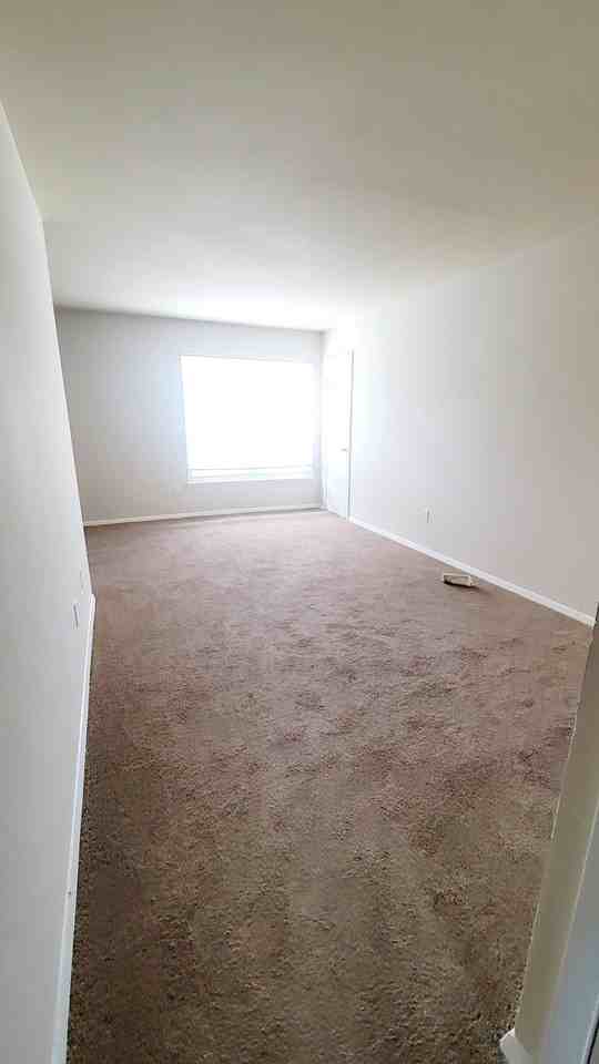1253 Nelson St #A - Photo 6 of 9