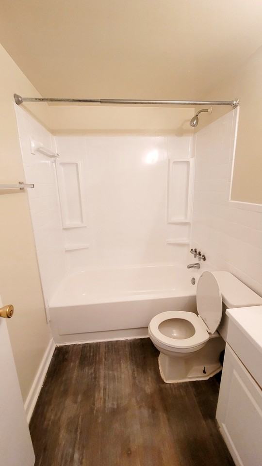 1253 Nelson St #A - Photo 7 of 9